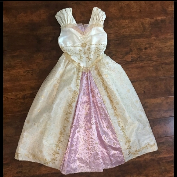 rapunzel wedding dress tangled
